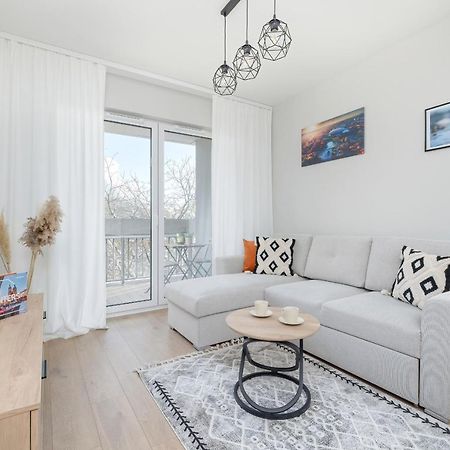 Bright Apartment Park Lotnikow Near Tauron Arena Krakow By Noclegi Renters Bagian luar foto
