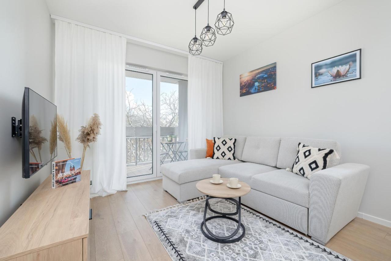 Bright Apartment Park Lotnikow Near Tauron Arena Krakow By Noclegi Renters Bagian luar foto